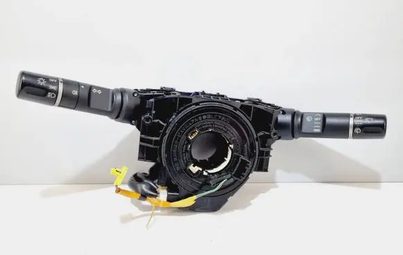 Mazda 2 Wiper turn signal indicator stalk/switch DF7166122 D65166CS0