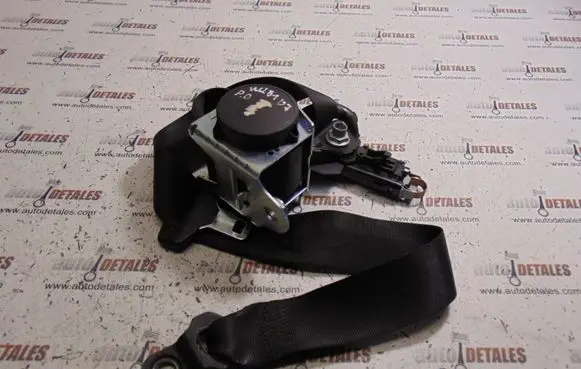 Mercedes-Benz R W251 Front seatbelt A2518600388