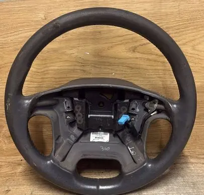 Volvo V70 Steering wheel 8643448