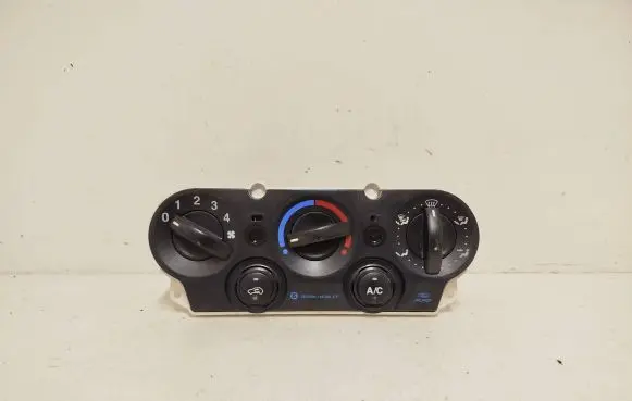 Ford Fusion Climate control unit 2S6H19980BE