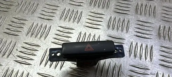 Suzuki Grand Vitara II Hazard light switch SP222