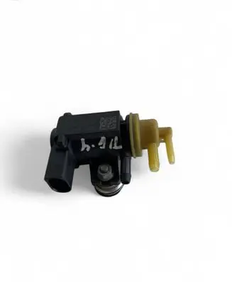 Volkswagen Tiguan Turbo solenoid valve 04L131051AL