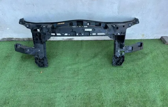 Mercedes-Benz Sprinter W907 W910 Front piece kit A9078800900
