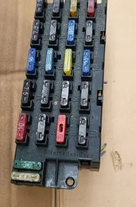 Mercedes-Benz S W140 Fuse box set 1405450082