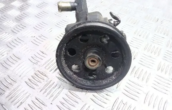 Ford Focus Power steering pump 9HD0400