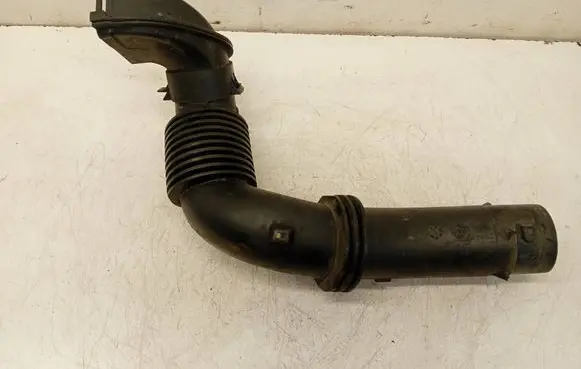 Citroen C3 Air intake duct part 9802774080