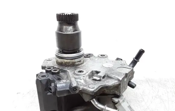 Mercedes-Benz E W212 Fuel injection high pressure pump A6510701201 28297640