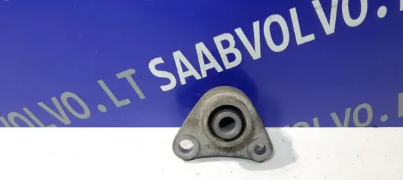 Volvo V70 Engine mount bracket 8666205