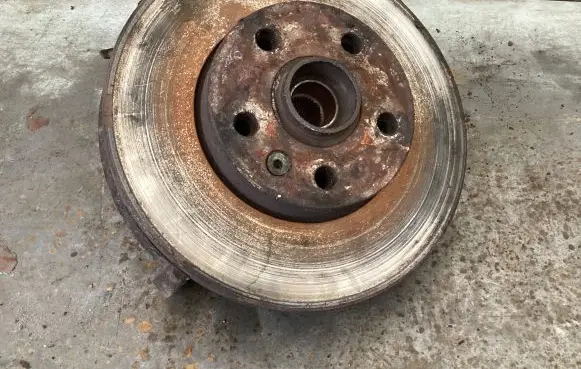 Volkswagen Sharan Front wheel hub