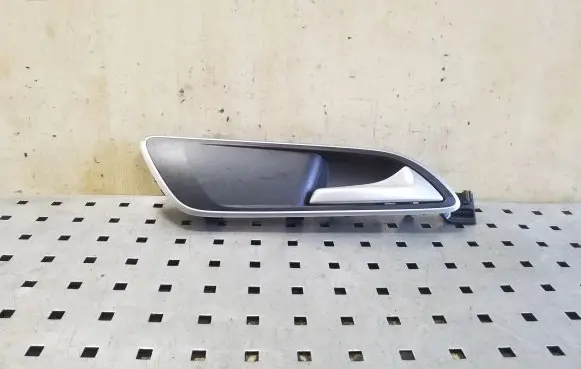 Mercedes-Benz B W246 W242 Front door interior handle A2467201248 A2467600