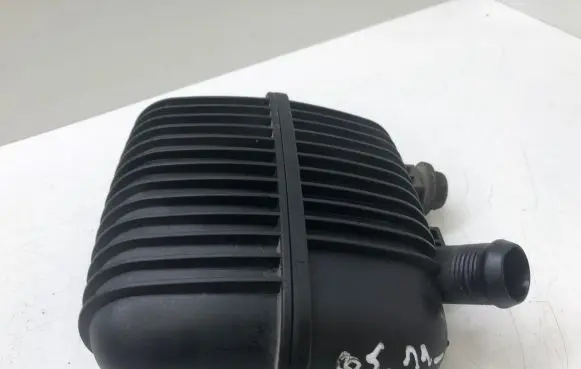 Audi Q5 SQ5 Intake resonator 8K0129955A