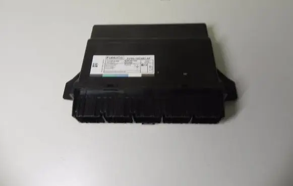 Ford Focus Comfort/convenience module AV6N19G481AF G1452