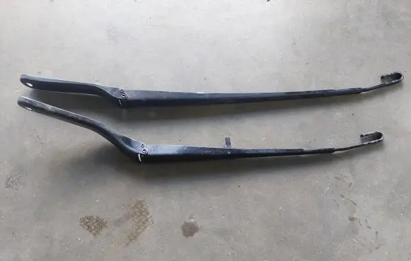 BMW X5 E53 Front wiper blade arm 7075616 8403031