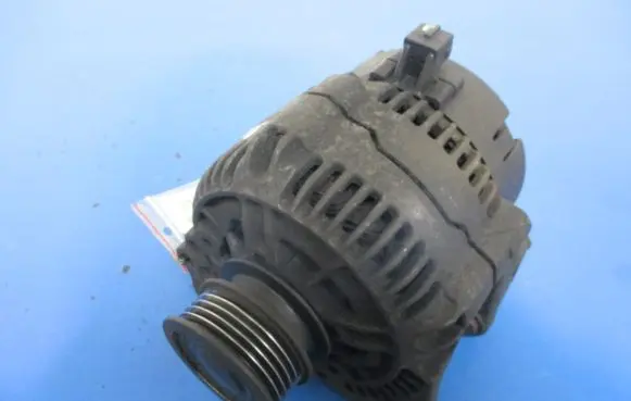 Volkswagen Polo III 6N 6N2 6NF Generator/alternator 028903026A