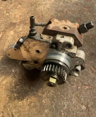 Renault Espace - Grand espace IV Fuel injection high pressure pump 8200385478 0445010209