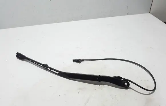 Volvo XC90 Front wiper blade arm 31391847