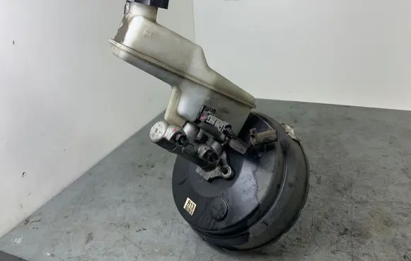 KIA Sportage Master brake cylinder 585002S870