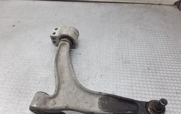 Opel Vectra C Front lower control arm/wishbone