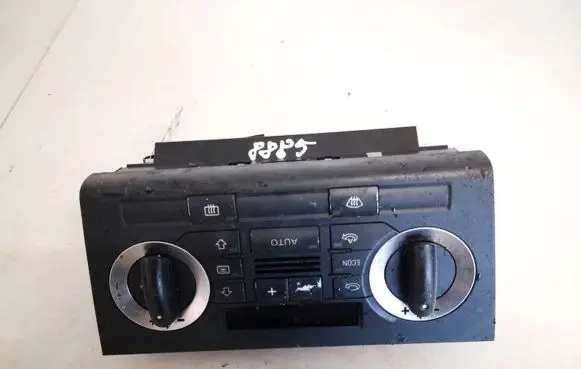 Audi A3 S3 8P Climate control unit 8p0820043h 412206018027