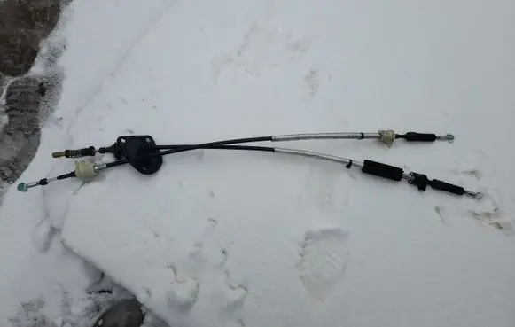 Iveco Daily 6th gen Gear shift cable linkage 504189881