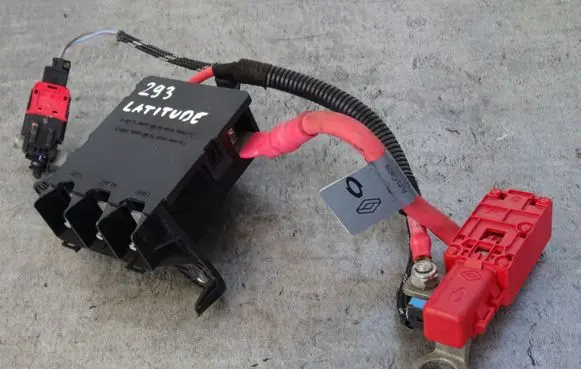 Renault Latitude (L70) Positive cable (battery) 285A85942R