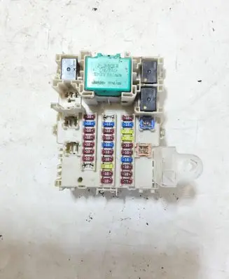 Isuzu D-Max Fuse module TD25PD5