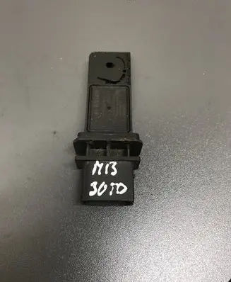 Mercedes-Benz CLS C219 Mass air flow meter