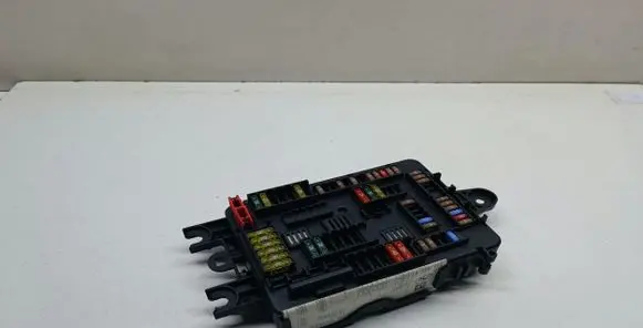 BMW 1 F20 F21 Fuse module 9228158