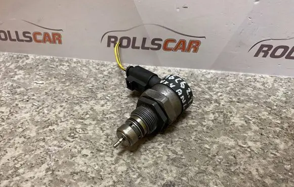 Fuel pressure sensor