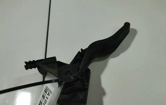 Opel Astra H Engine bonnet (hood) release handle 218186591
