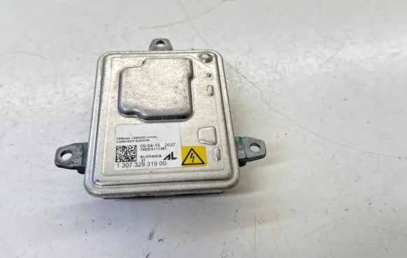 Chevrolet Camaro Headlight ballast module Xenon 130732931900 10EEG111361