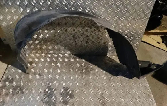 Toyota Land Cruiser (J150) Front arch 