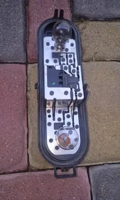 Peugeot 5008 Tail light bulb cover holder 040310