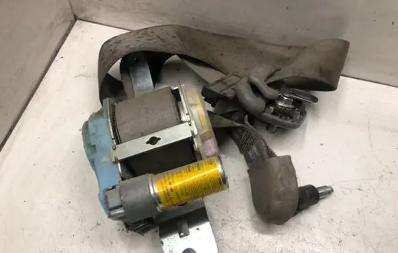 KIA Sorento Front seatbelt 0432022
