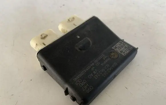 Tailgate/trunk control unit/module