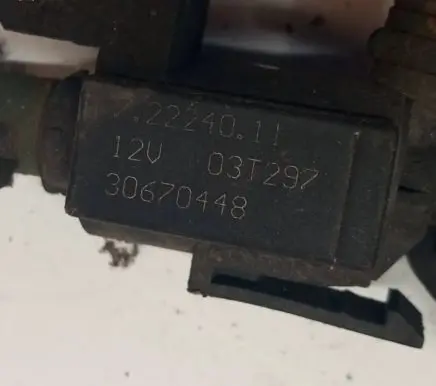 Volvo XC90 Turbo solenoid valve 30670448 03T297 72224011