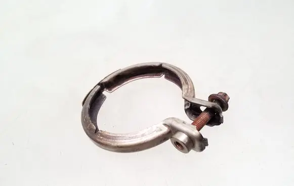 Mercedes-Benz ML W164 Muffler pipe connector clamp 