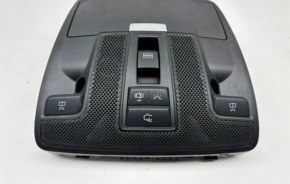 Mercedes-Benz GLA W156 Front seat light A0009008003
