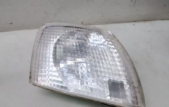 Volkswagen PASSAT B5 Front indicator light