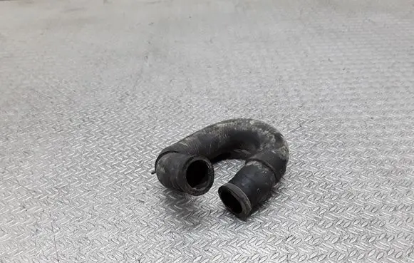 Nissan X-Trail T30 Engine coolant pipe/hose