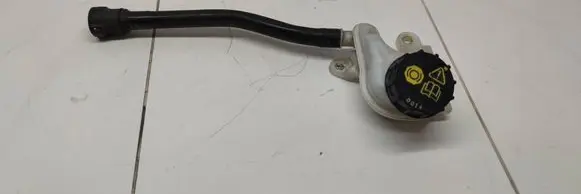Ford Fiesta Brake fluid reservoir 8V512K478