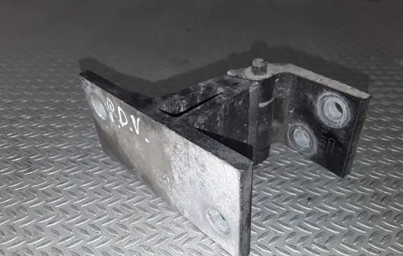 Audi A8 S8 D2 4D Front door upper hinge 0083140