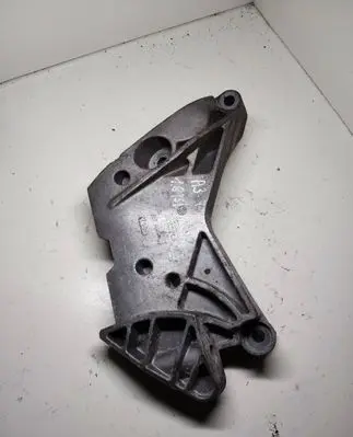 Audi A3 S3 8P Engine mounting bracket 06J199207K
