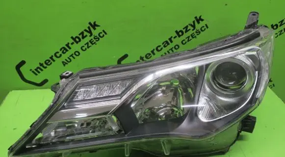 Toyota RAV 4 (XA40) Headlight/headlamp