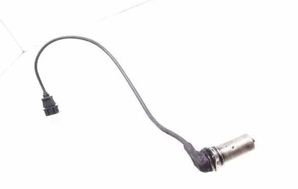 Volkswagen PASSAT B5 Crankshaft position sensor 028907319B