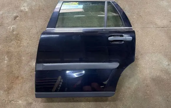 Volvo XC90 Rear door