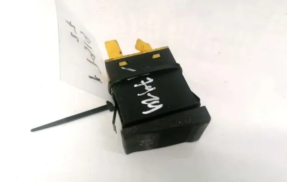 Fog light switch