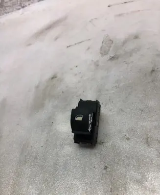 Peugeot 2008 II Electric window control switch 98044803zd