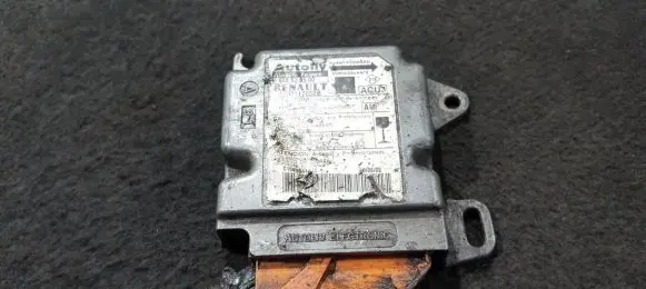 Renault Scenic I Airbag control unit/module 8200117652B 600639500