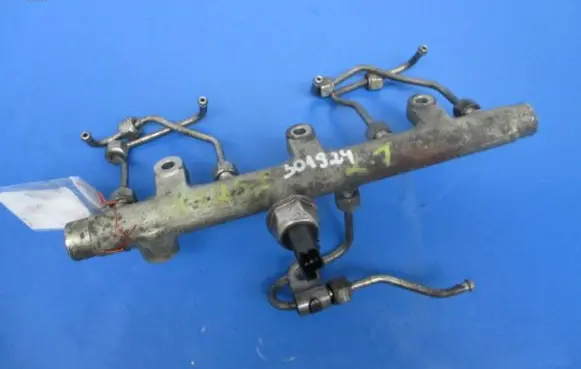 Citroen Berlingo Fuel main line pipe